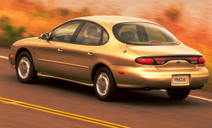  Ford Taurus 1996 года  (фото 2 из 16)